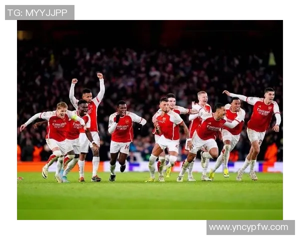 利物浦重回联赛榜首，紧追领头羊曼城