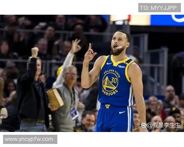 勇士力克灰熊，库里独得42分刷新个人纪录