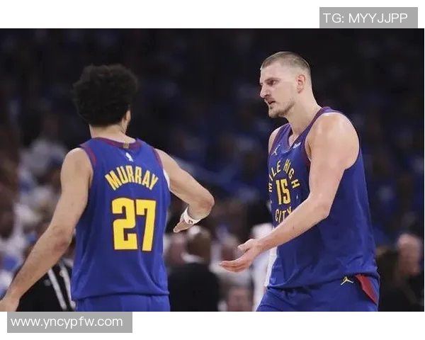 掘金官方宣布与明星球员续签长约，球迷期待他的更多精彩表现