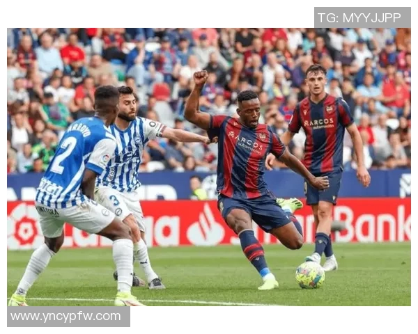 瓦伦西亚新援因伤缺席联赛，球队或将寻求内部解决方案